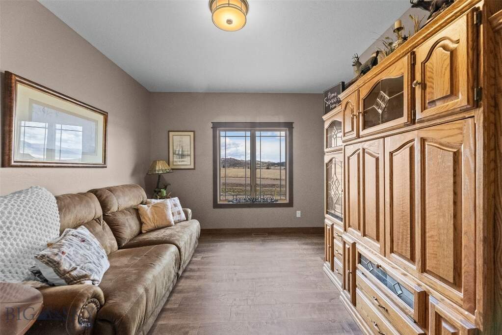 3 Bedroom Single Family Home/House's Image 36