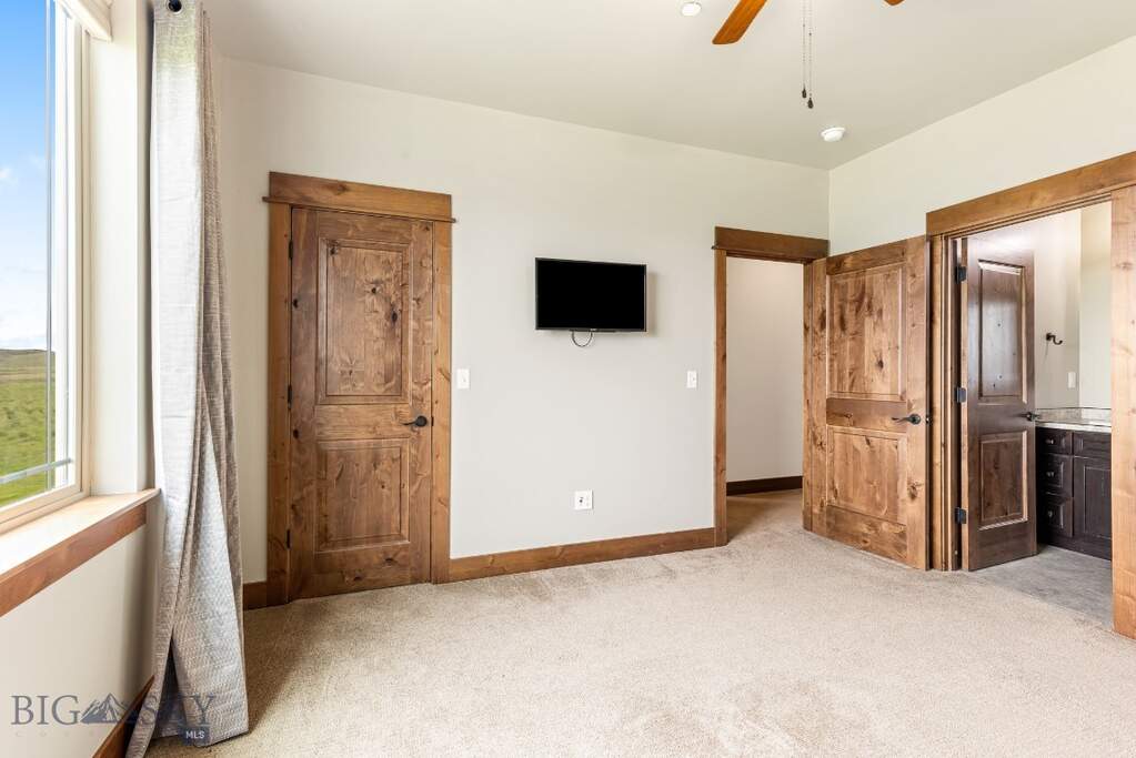 4 Bedroom Single Family Home/House's Image 40