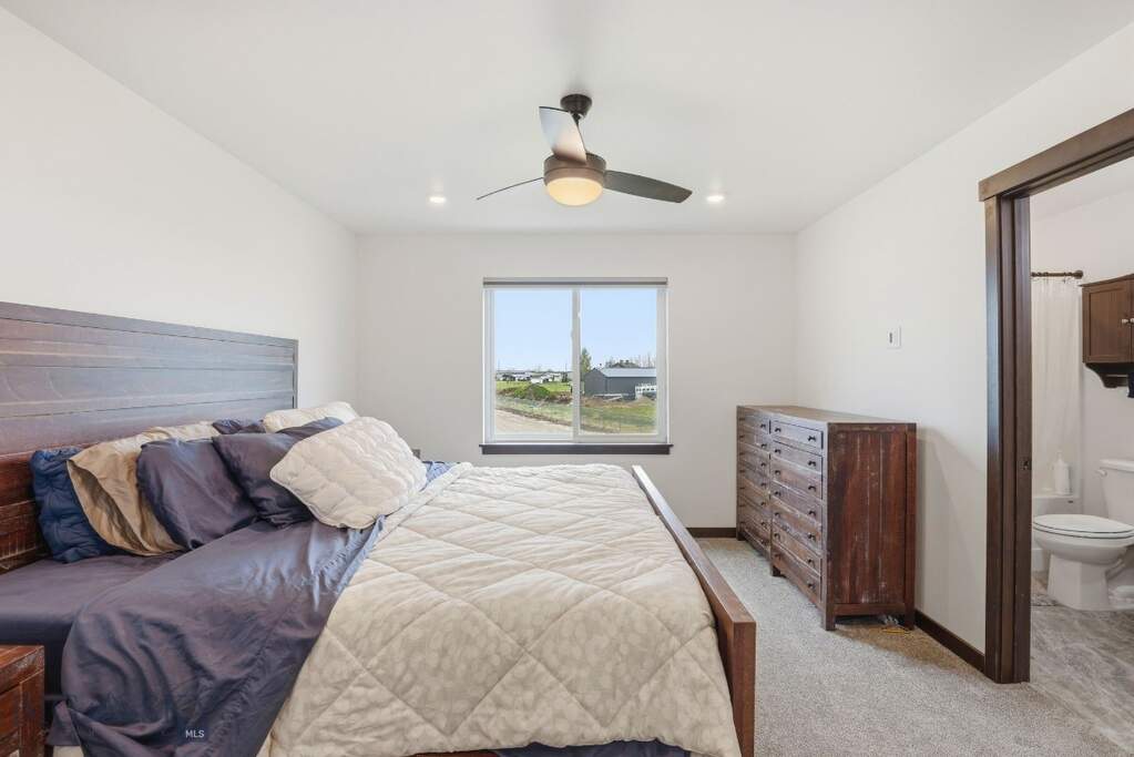 3 Bedroom Single Family Home/House's Image 21