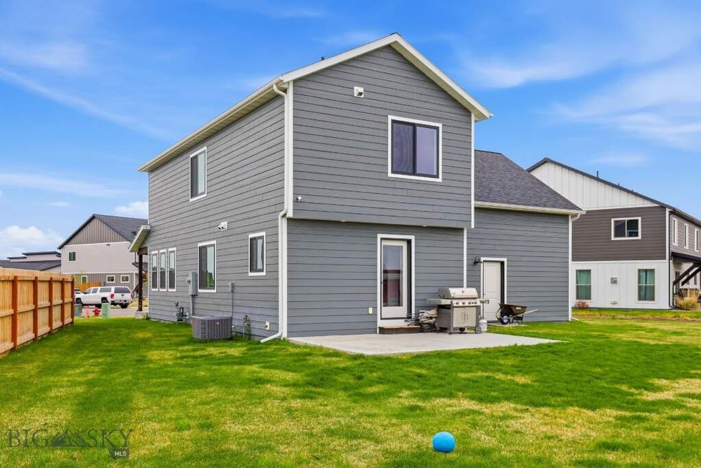 3 Bedroom Single Family Home/House's Image 37