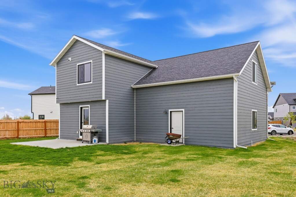 3 Bedroom Single Family Home/House's Image 38