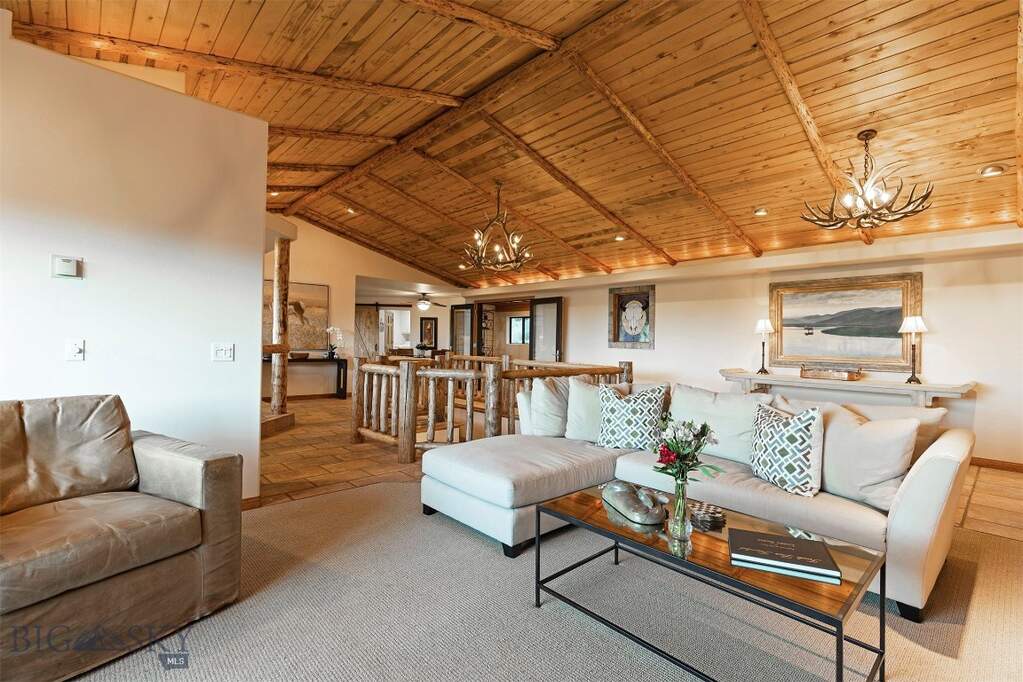 4 Bedroom Single Family Home/House's Image 12
