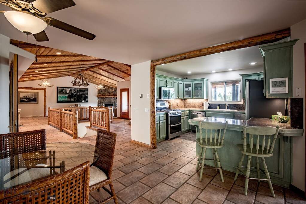 4 Bedroom Single Family Home/House's Image 16