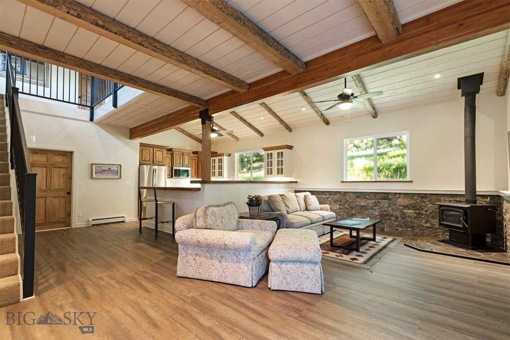 4 Bedroom Single Family Home/House's Image 37