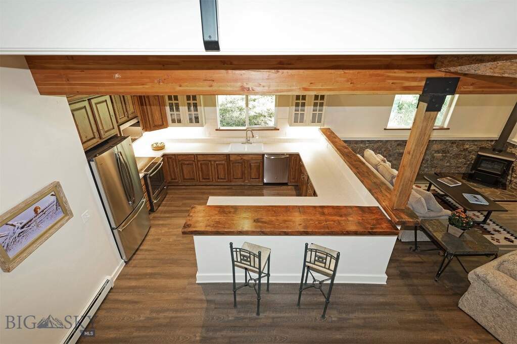 4 Bedroom Single Family Home/House's Image 38