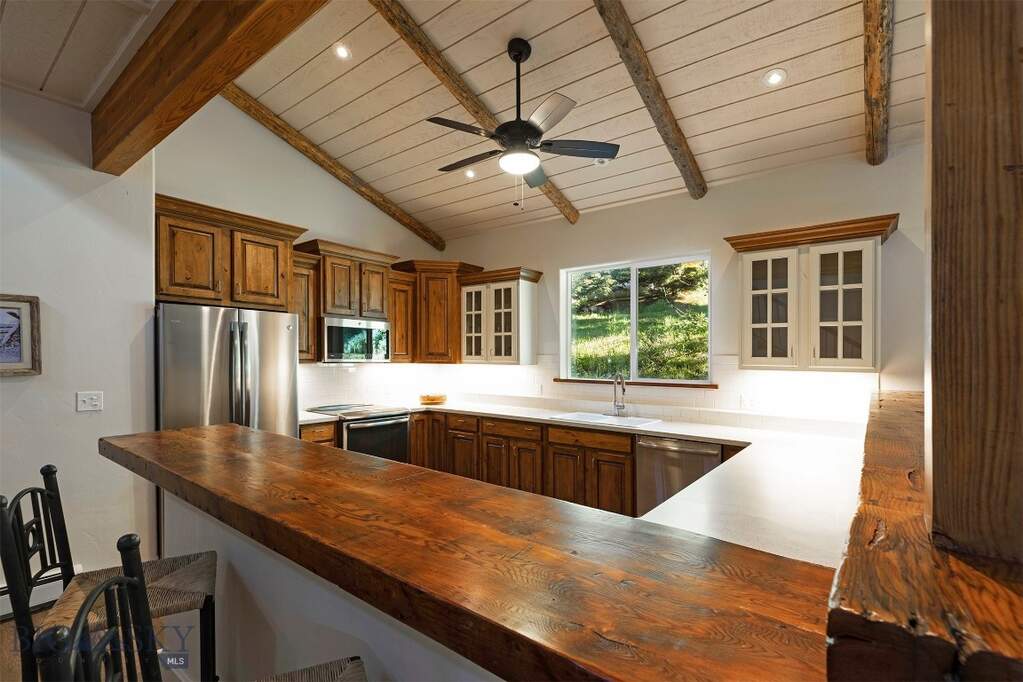 4 Bedroom Single Family Home/House's Image 39