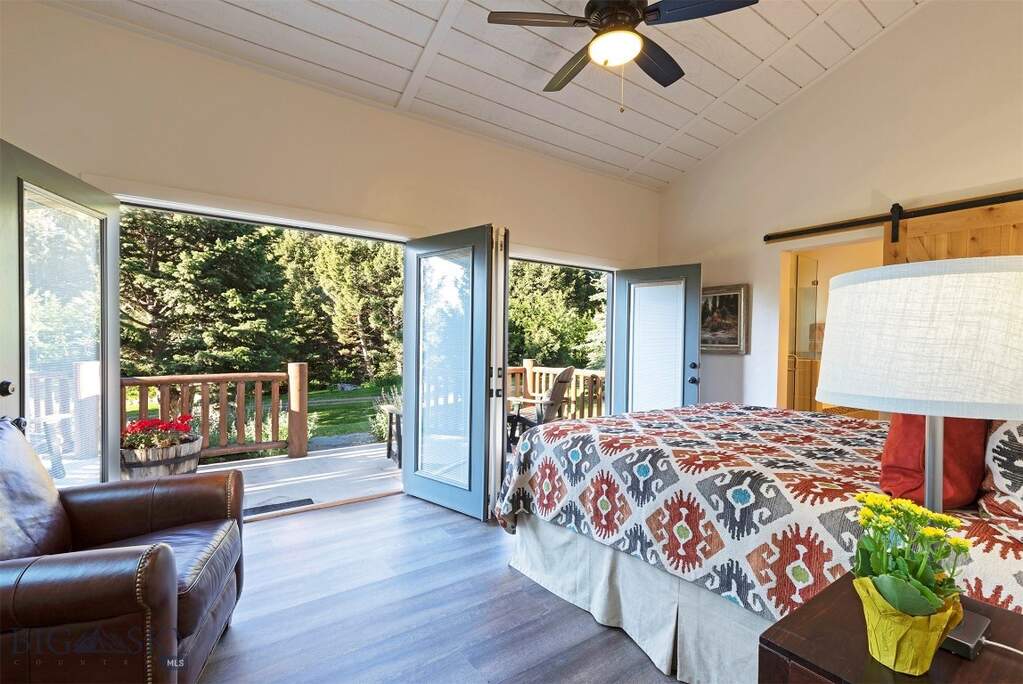 4 Bedroom Single Family Home/House's Image 40