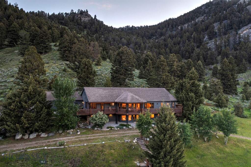 4 Bedroom Single Family Home/House's Image 52