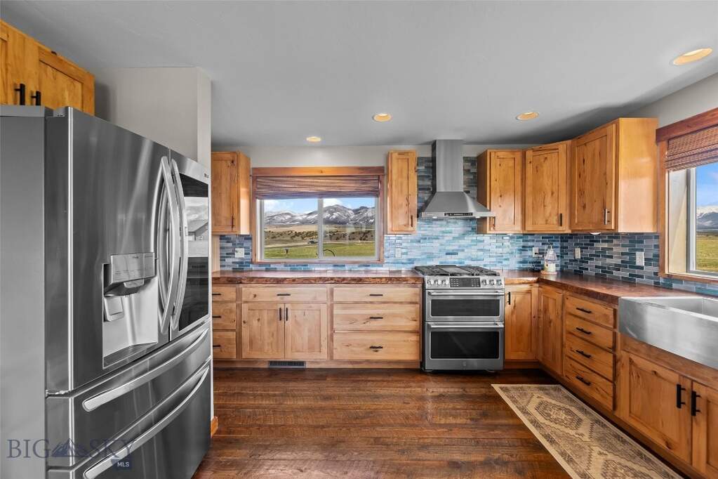 4 Bedroom Single Family Home/House's Image 19
