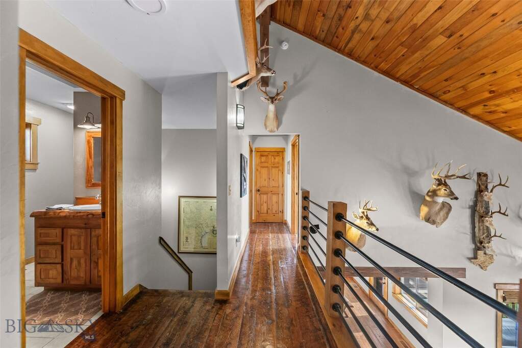 4 Bedroom Single Family Home/House's Image 37
