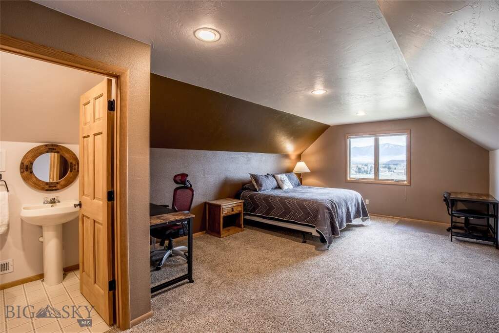 3 Bedroom Single Family Home/House's Image 27