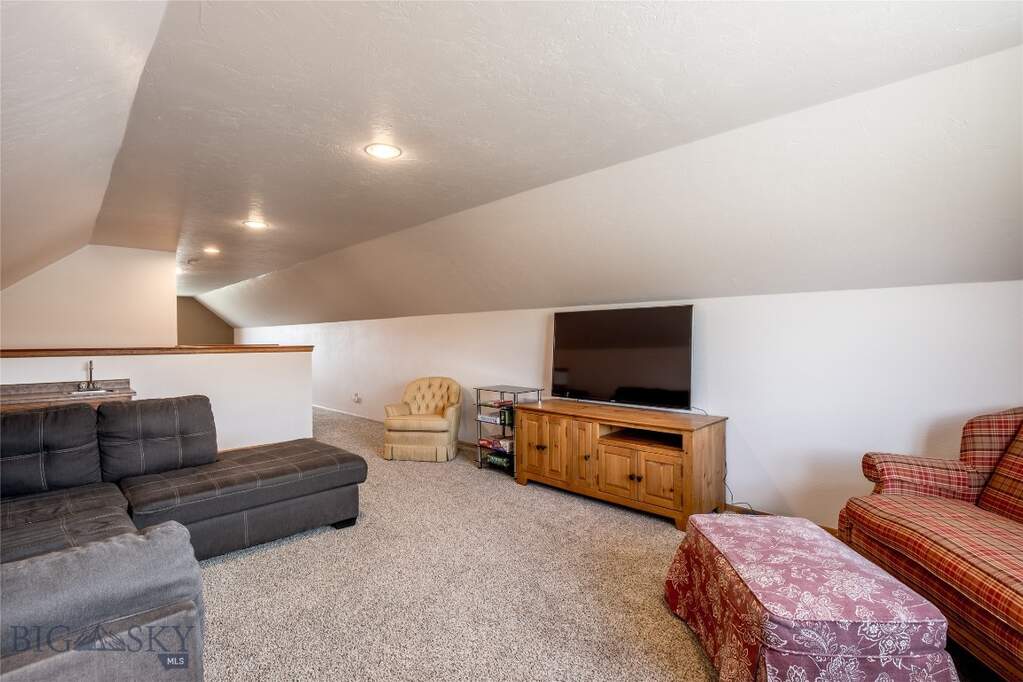 3 Bedroom Single Family Home/House's Image 31
