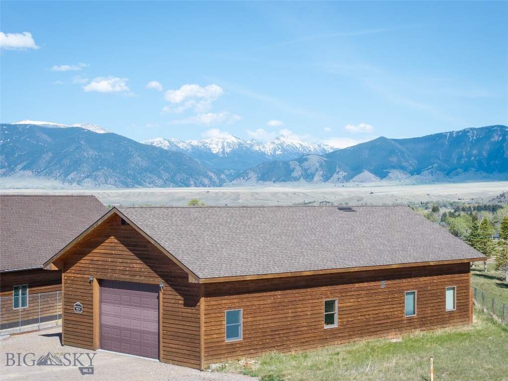 3 Bedroom Single Family Home/House's Image 41