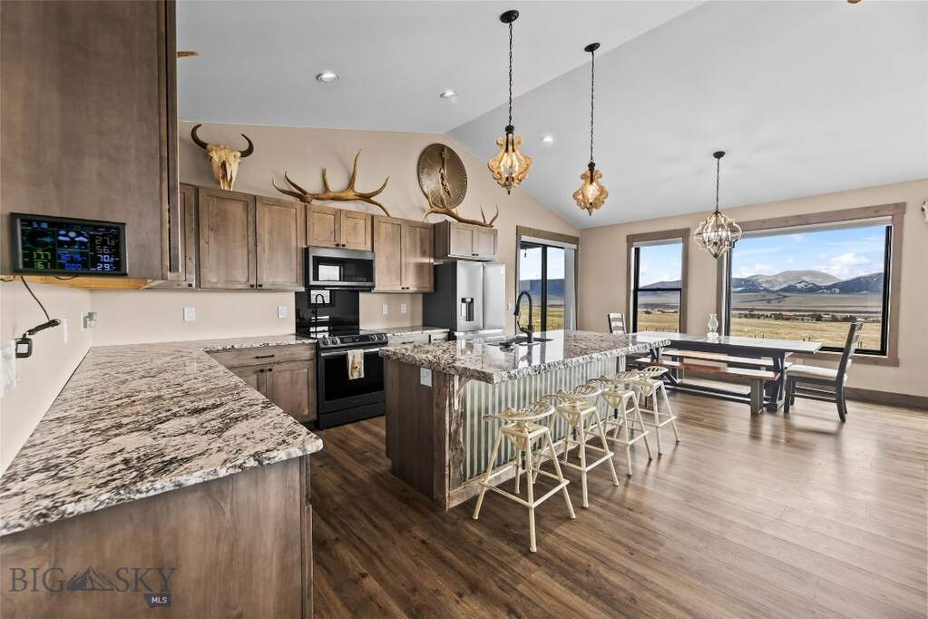 4 Bedroom Single Family Home/House's Image 10