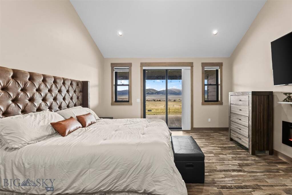 4 Bedroom Single Family Home/House's Image 29