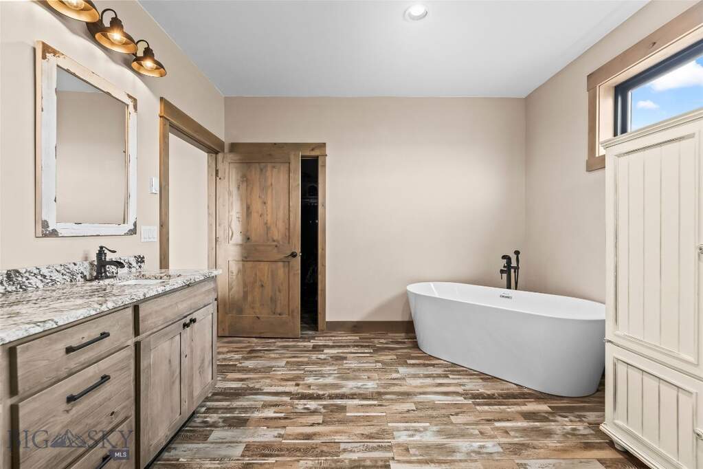 4 Bedroom Single Family Home/House's Image 37