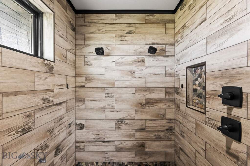 4 Bedroom Single Family Home/House's Image 39