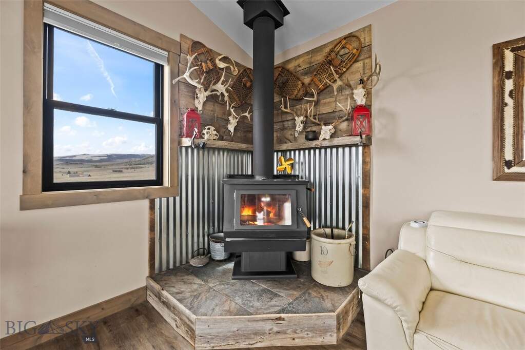4 Bedroom Single Family Home/House's Image 6