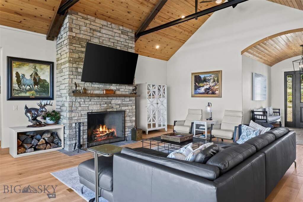 3 Bedroom Single Family Home/House's Image 10