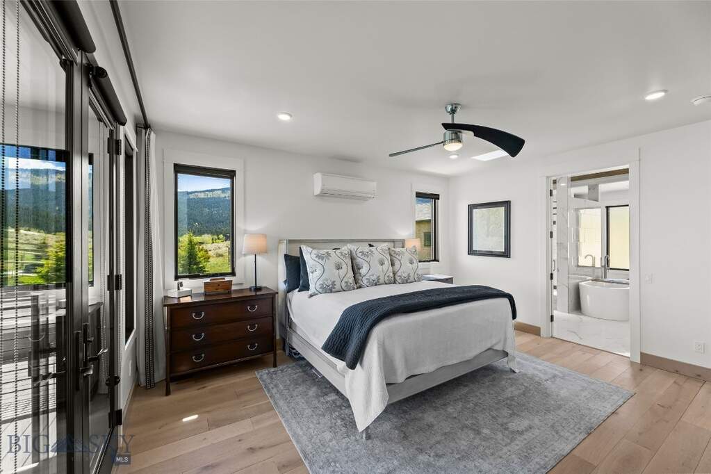 3 Bedroom Single Family Home/House's Image 25