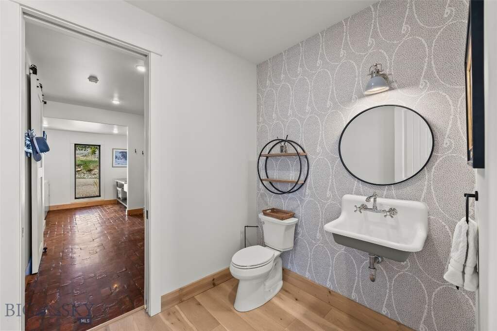 3 Bedroom Single Family Home/House's Image 35