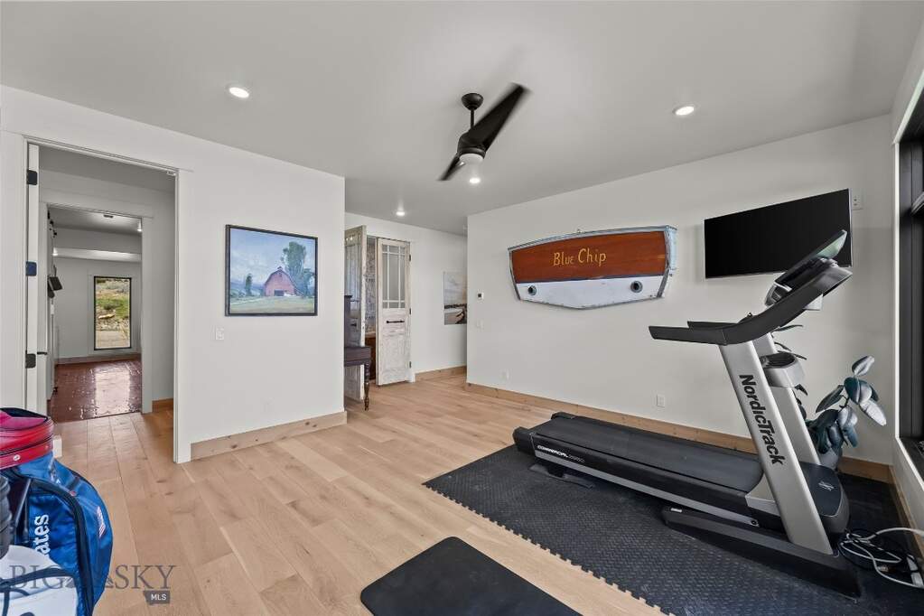 3 Bedroom Single Family Home/House's Image 38