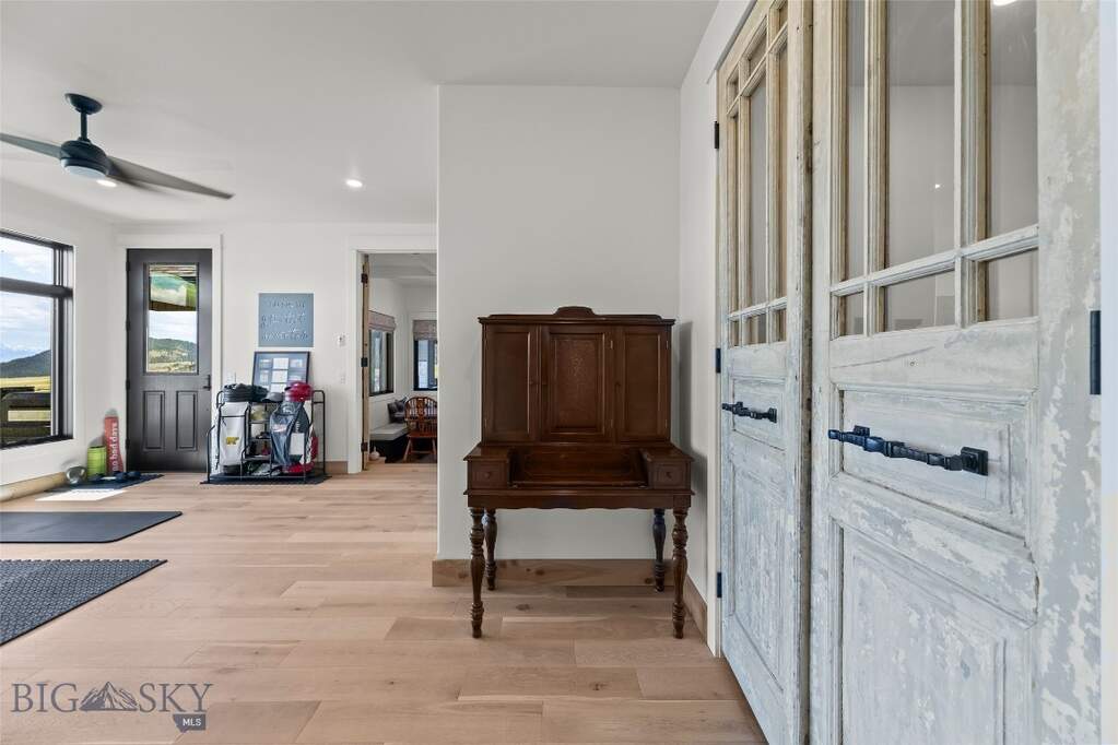 3 Bedroom Single Family Home/House's Image 40