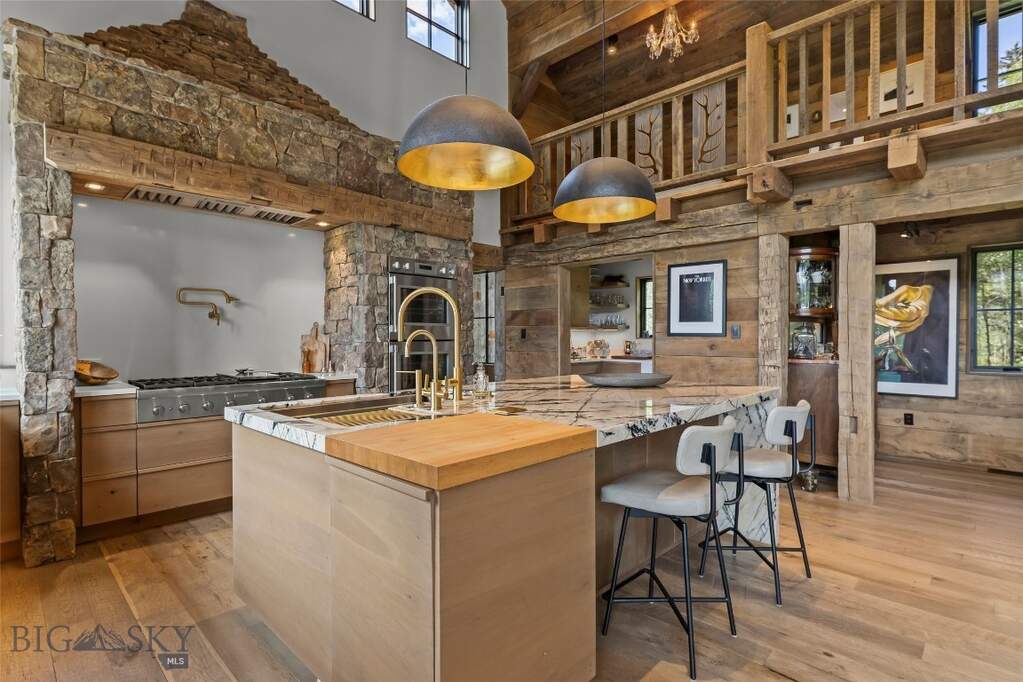 4 Bedroom Single Family Home/House's Image 13