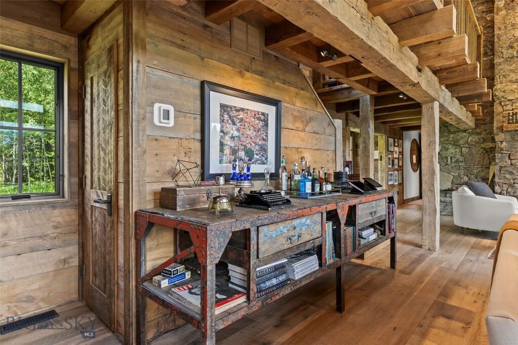 4 Bedroom Single Family Home/House's Image 16