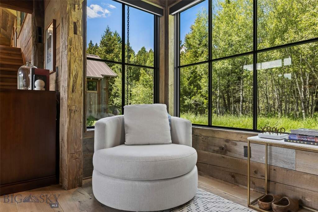4 Bedroom Single Family Home/House's Image 31