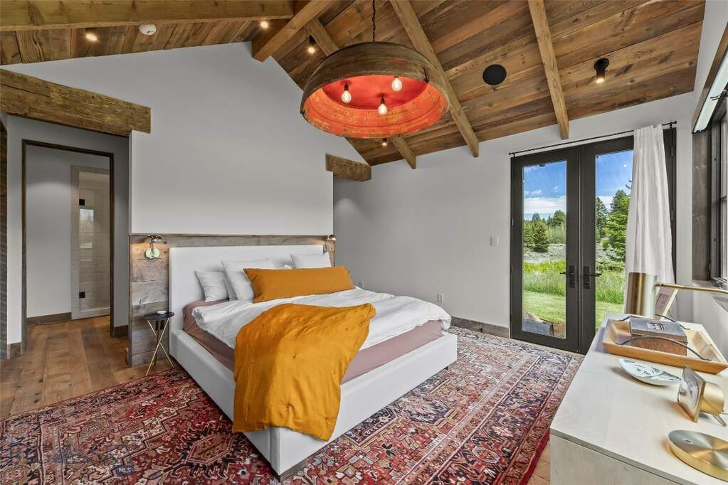 4 Bedroom Single Family Home/House's Image 36