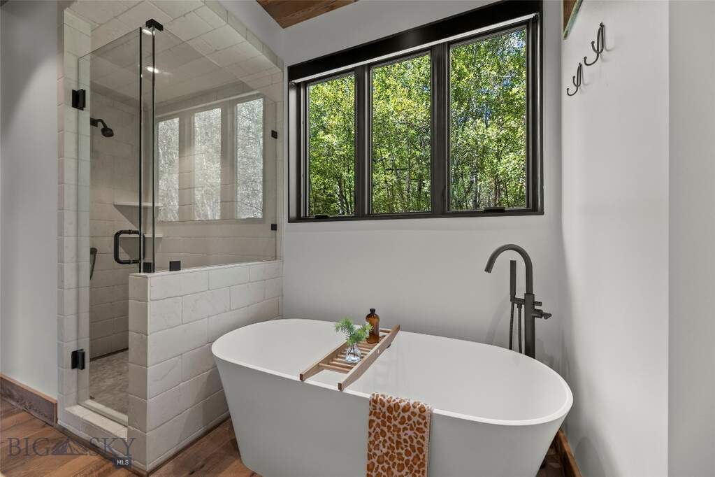 4 Bedroom Single Family Home/House's Image 43