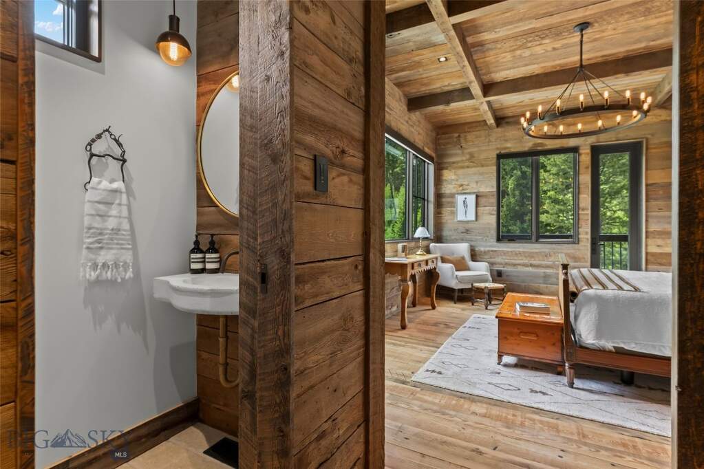 4 Bedroom Single Family Home/House's Image 46