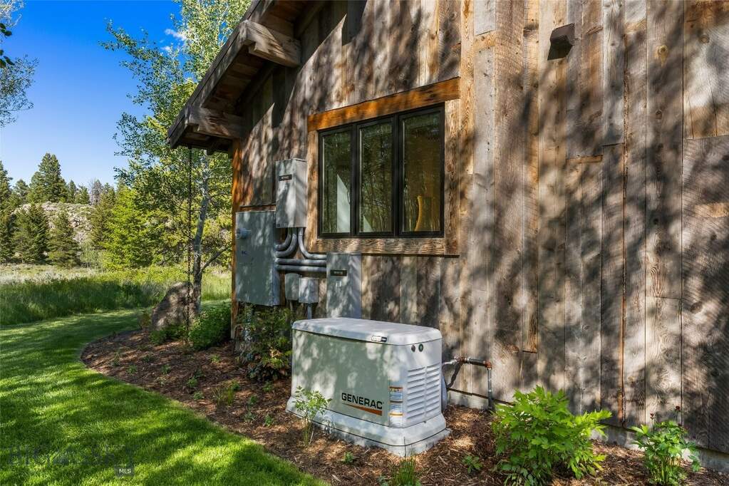 4 Bedroom Single Family Home/House's Image 72
