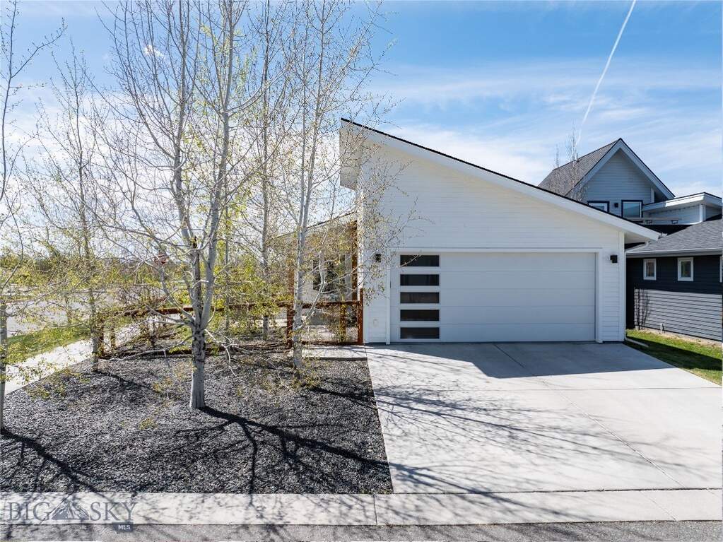 2 Bedroom Single Family Home/House's Image 10
