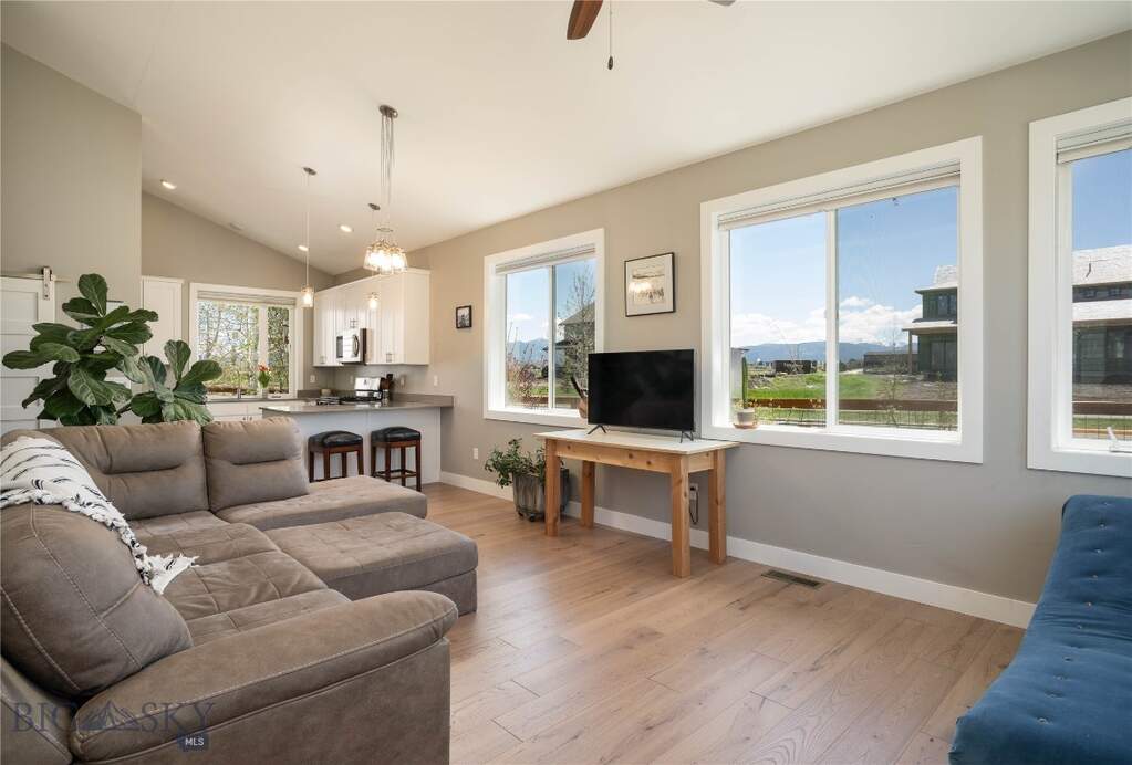 2 Bedroom Single Family Home/House's Image 15