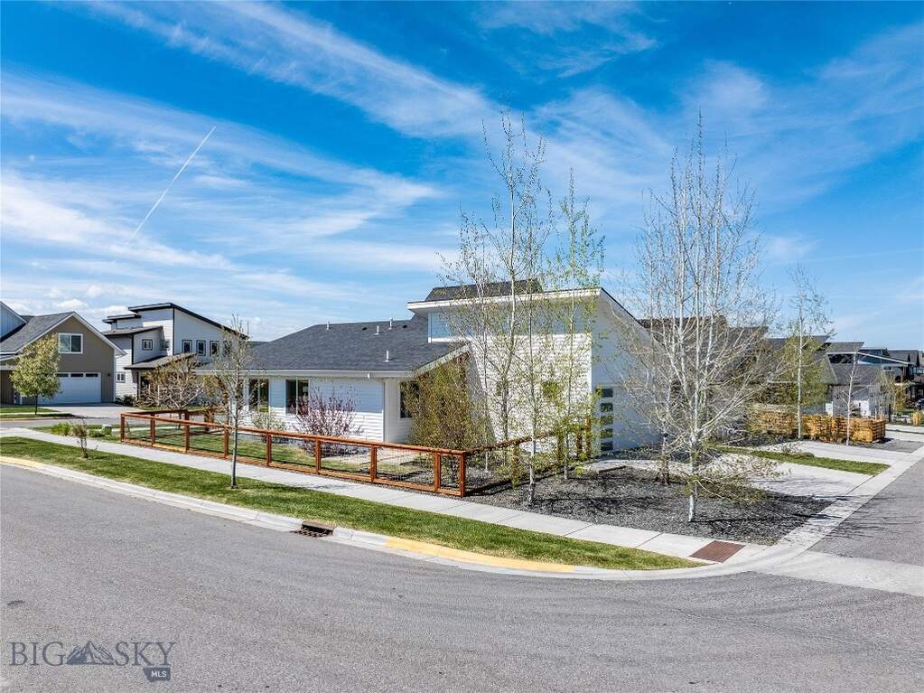 2 Bedroom Single Family Home/House's Image 5