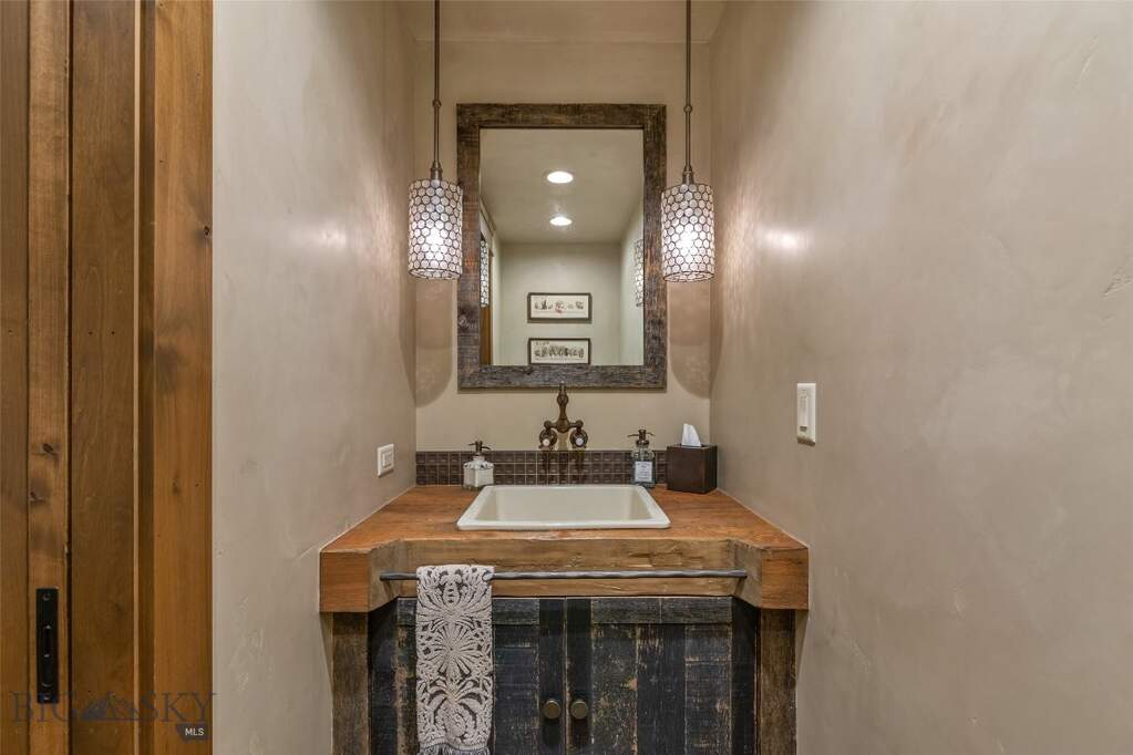 2 Bedroom Single Family Home/House's Image 36
