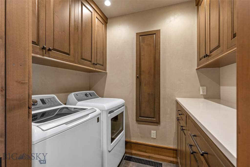 2 Bedroom Single Family Home/House's Image 39