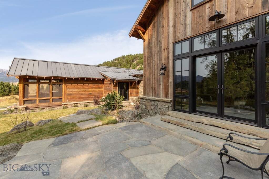 2 Bedroom Single Family Home/House's Image 43