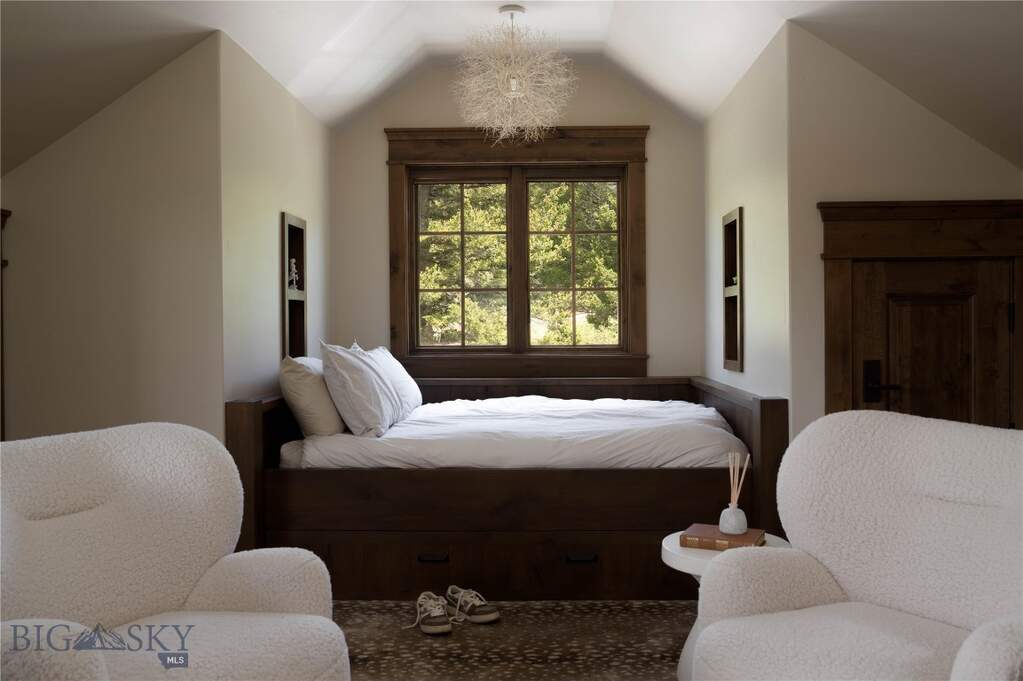 2 Bedroom Single Family Home/House's Image 46