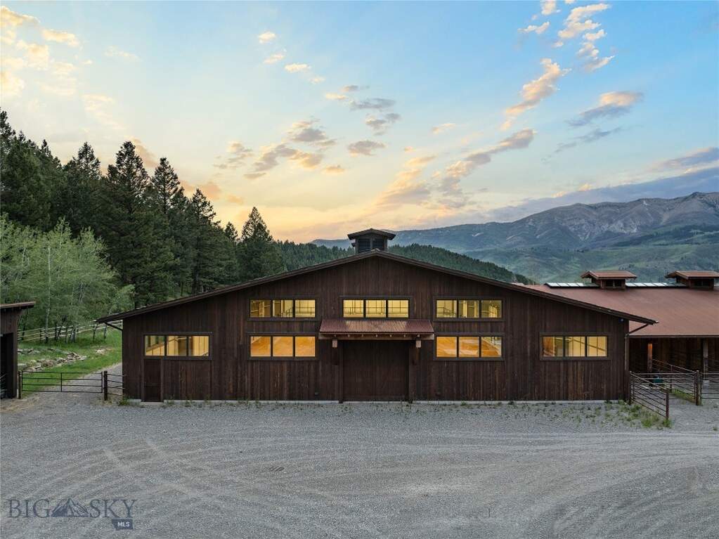 2 Bedroom Single Family Home/House's Image 60