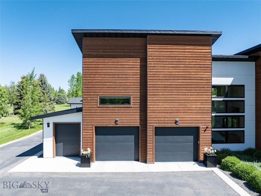 3 Bedroom Single Family Home/House's Image 55