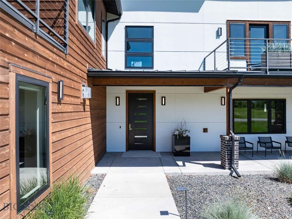 3 Bedroom Single Family Home/House's Image 60
