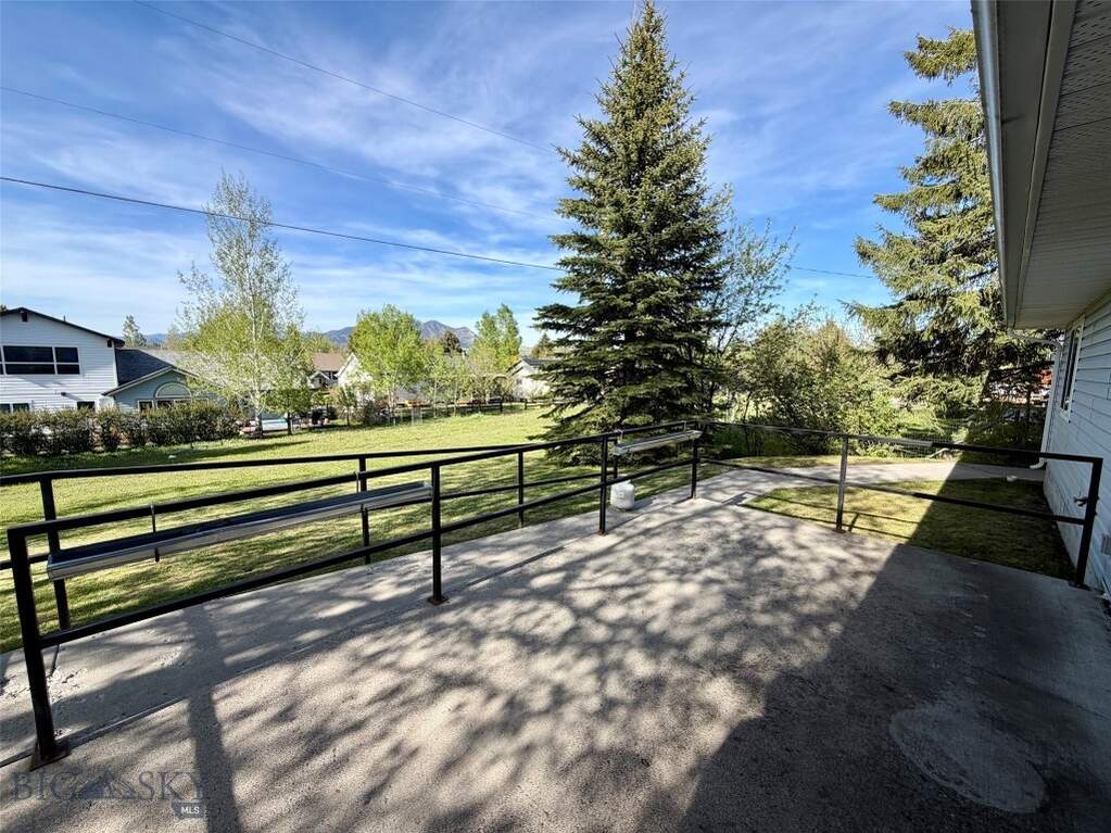 3 Bedroom Single Family Home/House's Image 17