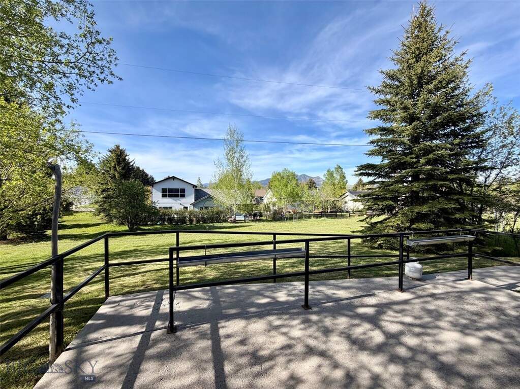 3 Bedroom Single Family Home/House's Image 18