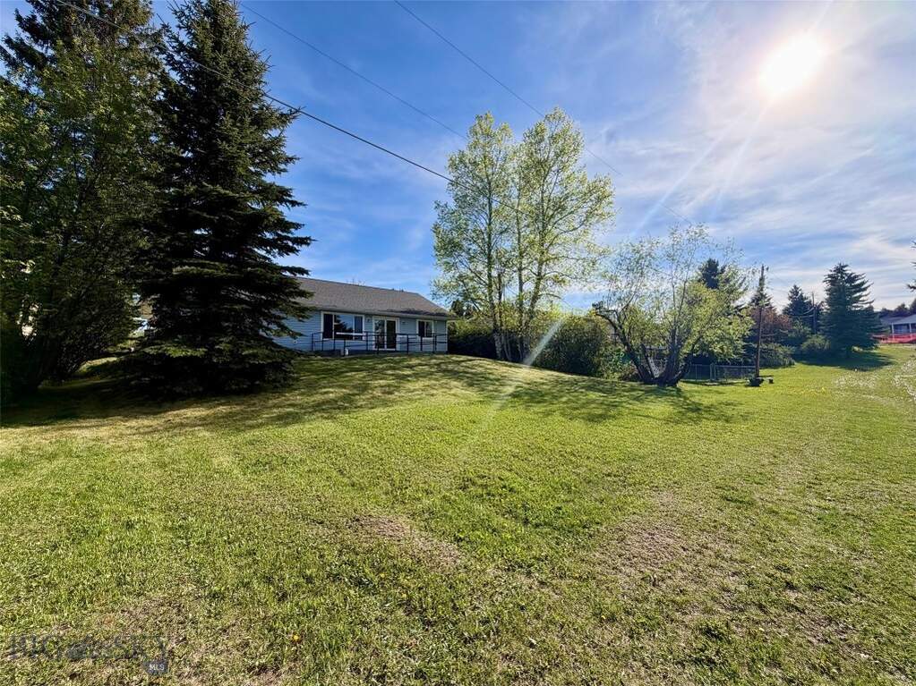 3 Bedroom Single Family Home/House's Image 21