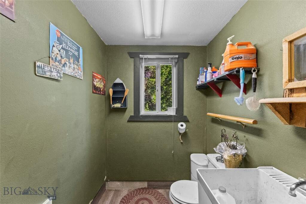 3 Bedroom Single Family Home/House's Image 39