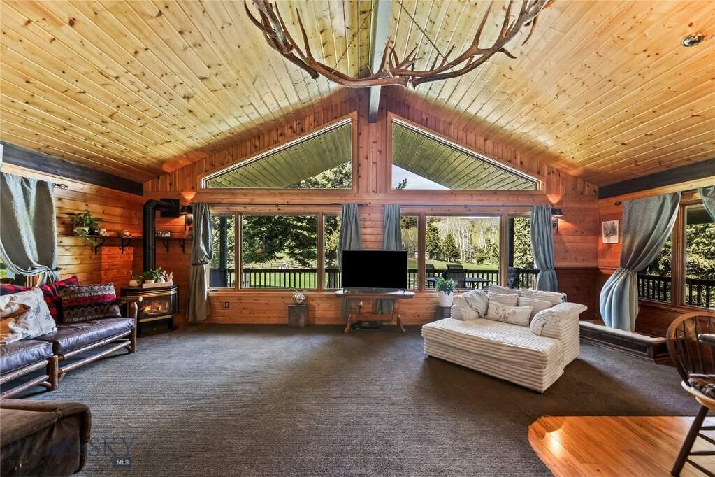 3 Bedroom Single Family Home/House's Image 6