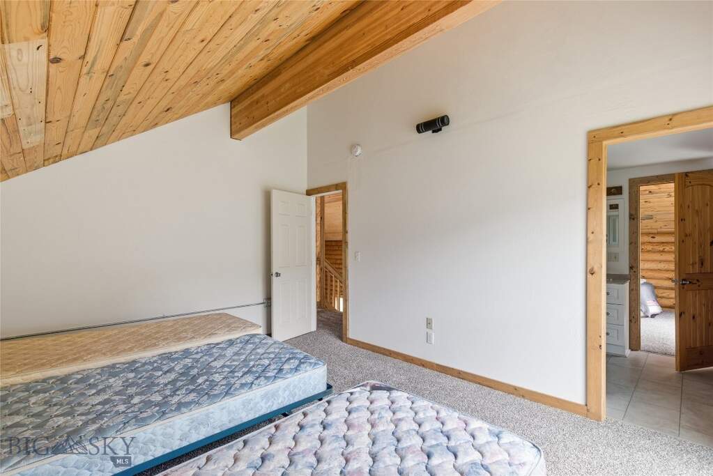 3 Bedroom Single Family Home/House's Image 12